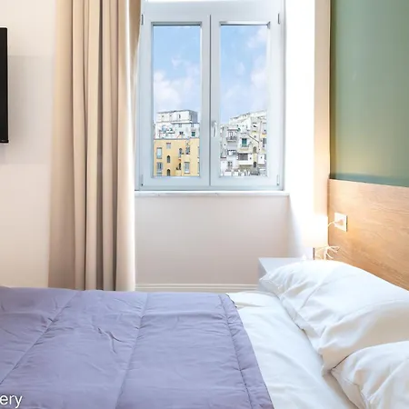 Rosa Monastery Neapol