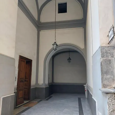 Rosa Monastery Neapol