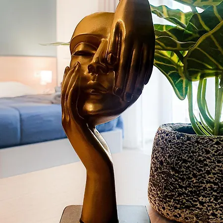 Rosa Monastery * Νάπολη